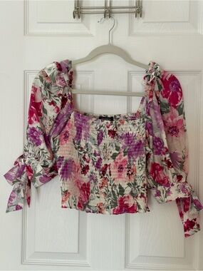 Express Floral Smocked Puff-Sleeve Cropped Blouse, Size Small